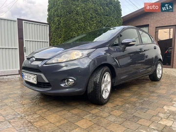 Авто Ford Fiesta 2012 № 8025456