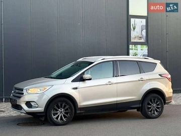Авто Ford Escape 2018 № 8025583