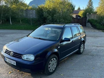 Авто Volkswagen Golf 2000 № 8026010