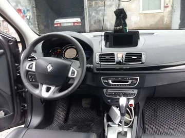 Авто Renault Megane 2011 № 8026316