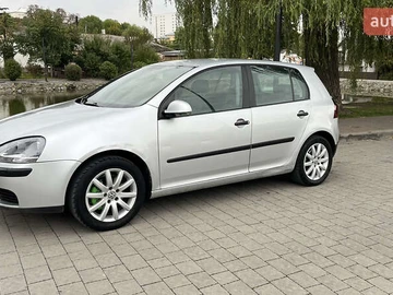 Авто Volkswagen Golf 2003 № 8027000