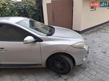 Авто Renault Megane 2009 № 8027060
