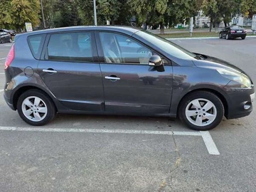 Авто Renault Scenic 2011 № 8027233