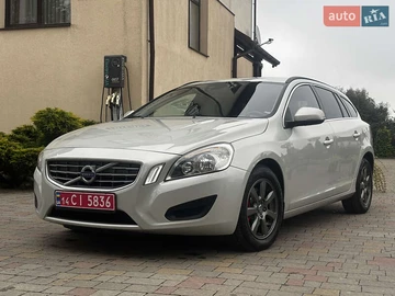 Авто Volvo V60 2012 № 8027498