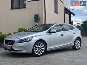 Авто Volvo V40 2014 № 8027503