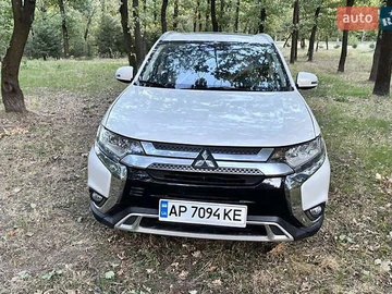 Авто Mitsubishi Outlander 2015 № 8027536