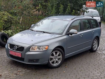 Авто Volvo V50 2010 № 8028491