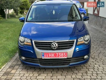Авто Volkswagen Touran 2010 № 8028493