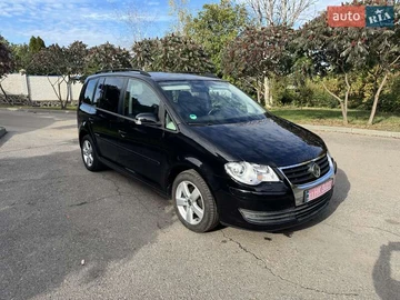 Авто Volkswagen Touran 2009 № 8028512