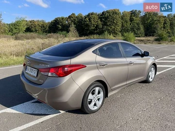 Авто Hyundai Elantra 2012 № 8028524