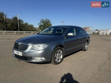 Авто Skoda Superb 2012 № 8028649