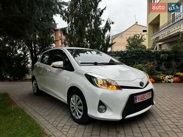 Авто Toyota Yaris 2014 № 8028668