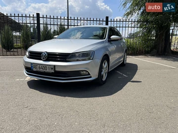 Авто Volkswagen Jetta 2016 № 8028975