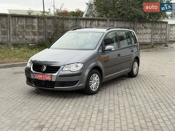 Авто Volkswagen Touran 2008 № 8029226