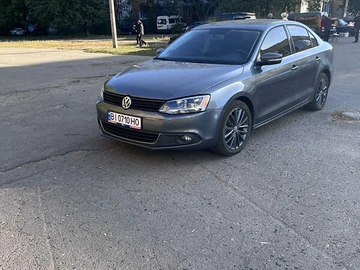 Авто Volkswagen Jetta 2012 № 8029532