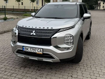 Авто Mitsubishi Outlander 2024 № 8029602