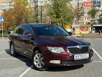 Авто Skoda Superb 2012 № 8030006