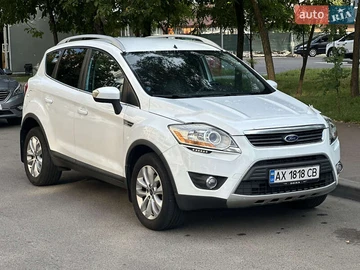 Авто Ford Kuga 2010 № 8030026