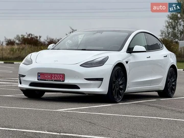 Авто Tesla Model 3 2021 № 8030212