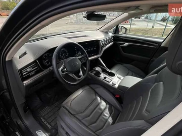 Авто Volkswagen Touareg 2020 № 8030353