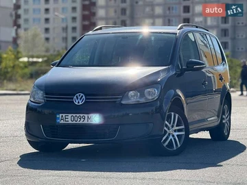 Авто Volkswagen Touran 2011 № 8030691