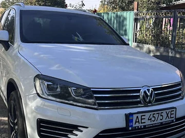 Авто Volkswagen Touareg 2012 № 8030762