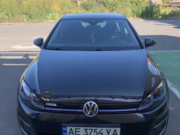 Авто Volkswagen E-Golf 2017 № 8030767