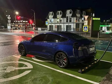 Авто Tesla Model 3 2020 № 8030929