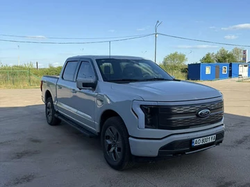 Авто Ford F-150 2023 № 8031055