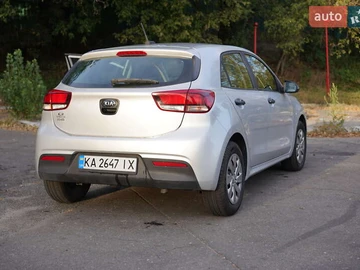 Авто KIA Rio 2017 № 8031454