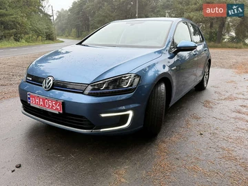 Авто Volkswagen E-Golf 2015 № 8031486