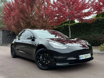 Авто Tesla Model 3 2018 № 8031925