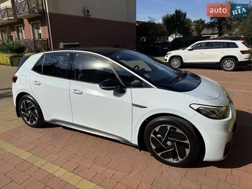 Авто Volkswagen Id 3 2023 № 8031938