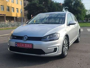 Авто Volkswagen E-Golf 2016 № 8032712