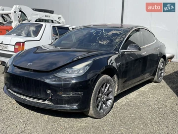 Авто Tesla Model 3 2018 № 8032726