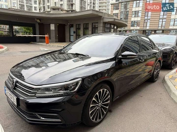 Авто Volkswagen Passat 2018 № 8032949