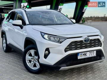 Авто Toyota Rav4 2021 № 8033144