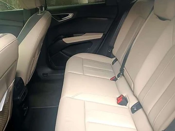 Авто Audi Q4 E-Tron 2023 № 8033145