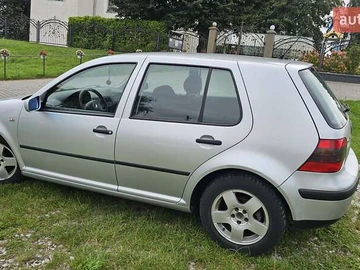 Авто Volkswagen Golf 2000 № 8033289