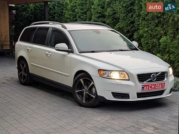 Авто Volvo V50 2011 № 8033612