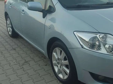 Авто Toyota Auris 2007 № 8034244