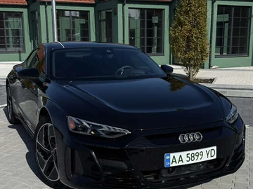 Авто Audi Rs E-Tron Gt 2024 № 8034321