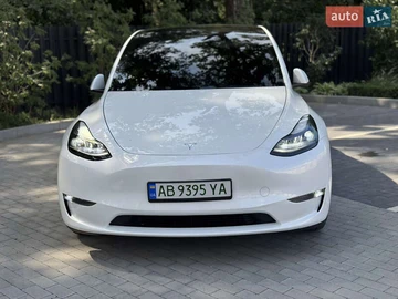 Авто Tesla Model Y 2023 № 8034369
