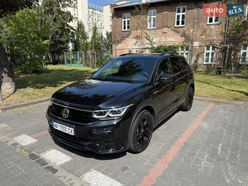 Авто Volkswagen Tiguan 2021 № 8034461