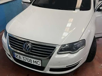 Авто Volkswagen Passat 2010 № 8034632