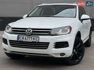 Авто Volkswagen Touareg 2012 № 8034740
