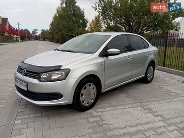 Авто Volkswagen Polo 2011 № 8034881