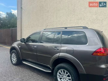 Авто Mitsubishi Pajero Sport 2013 № 8035414
