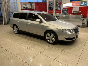 Авто Volkswagen Passat 2009 № 8035901