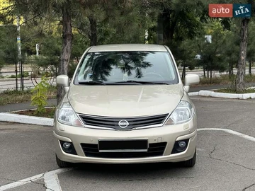 Авто Nissan Tiida 2010 № 8036040
